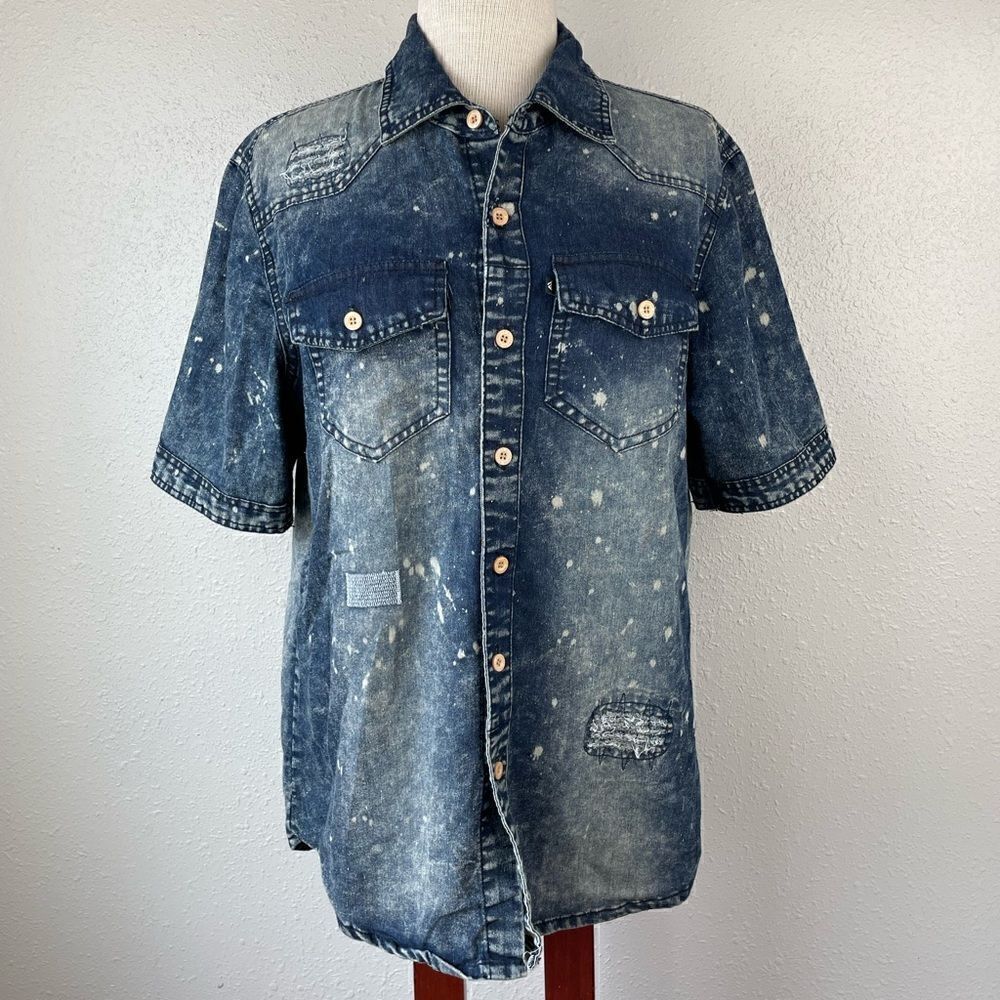 Rocawear Denim Style Short Sleeve Button Down Shirt Size M